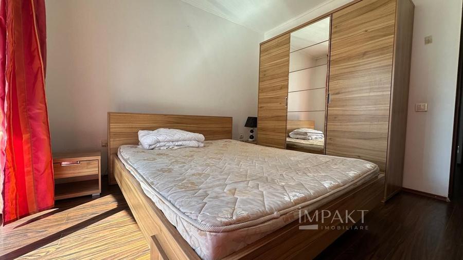 Apartament cu 4 camere semidecomandat, mobilat în Bună Ziua