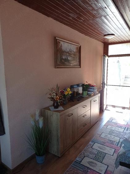 Casă cu Teren 700 Mp în Criș