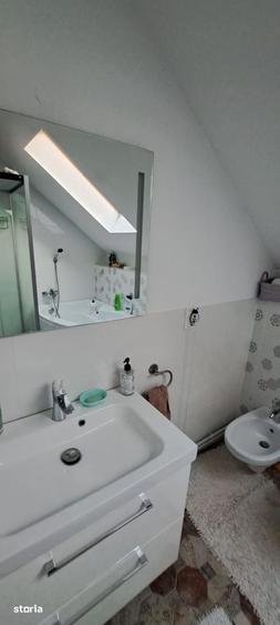 Casă cu 7 camere cu Teren 400 Mp în Semicentral