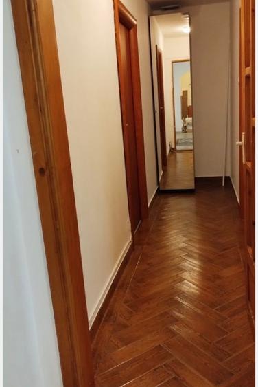 Apartament cu 3 camere semidecomandat, mobilat în Drumul Taberei