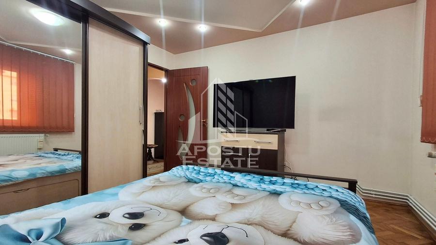 Apartament cu 2 camere semidecomandat, mobilat în Boul Roșu