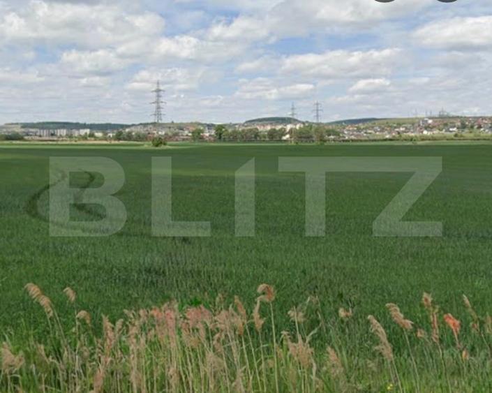 Teren Construcții intravilan de 2000 mp, în Periferie