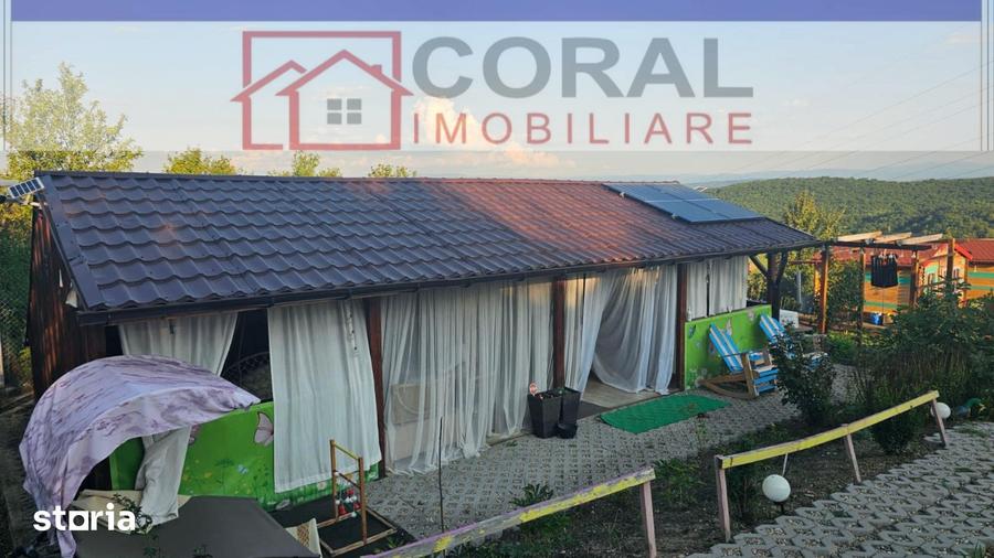 Teren de 2200 mp, în Cârjiți
