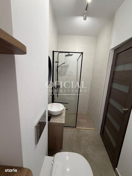 Apartament cu 3 camere semidecomandat, mobilat în Florești