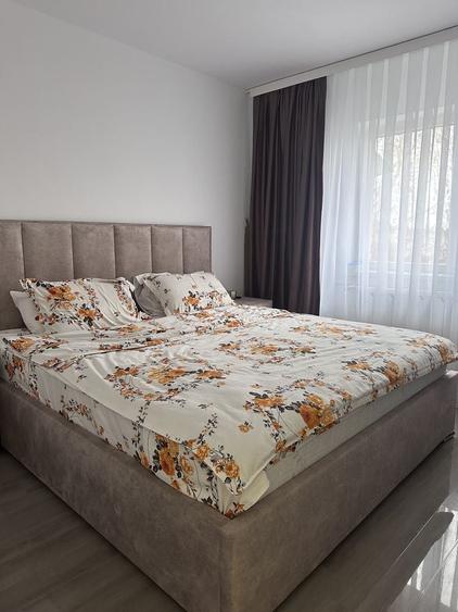 Apartament cu 3 camere decomandat în Decebal