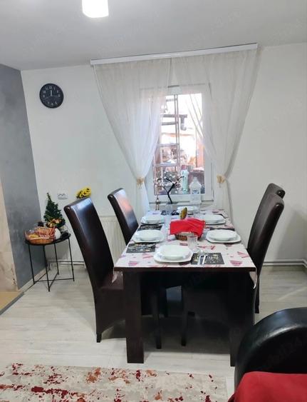 Casă cu Teren 300 Mp în Central