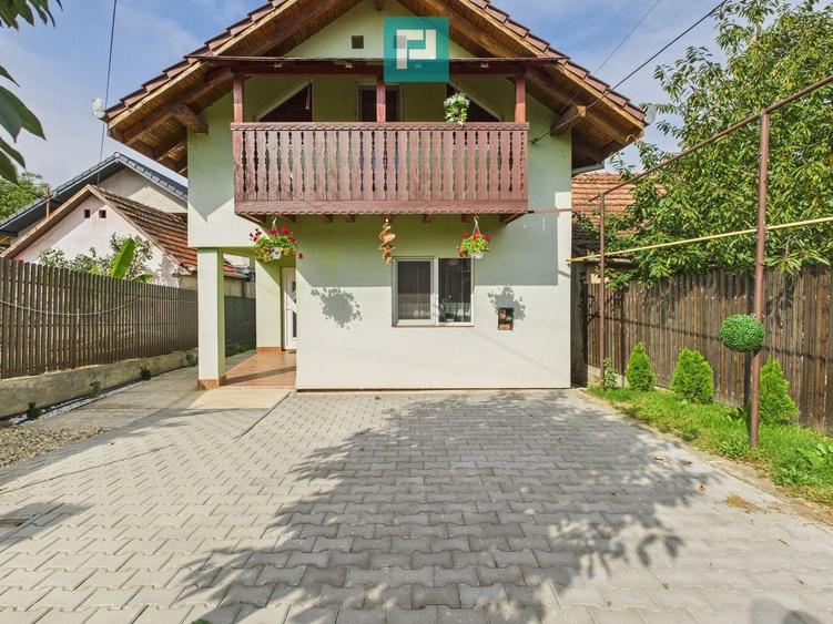 Casă individuală cu 3 camere cu Canalizare în Central
