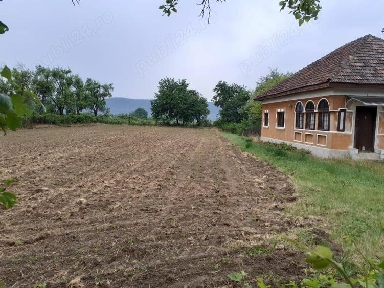 Casă în Jupânești