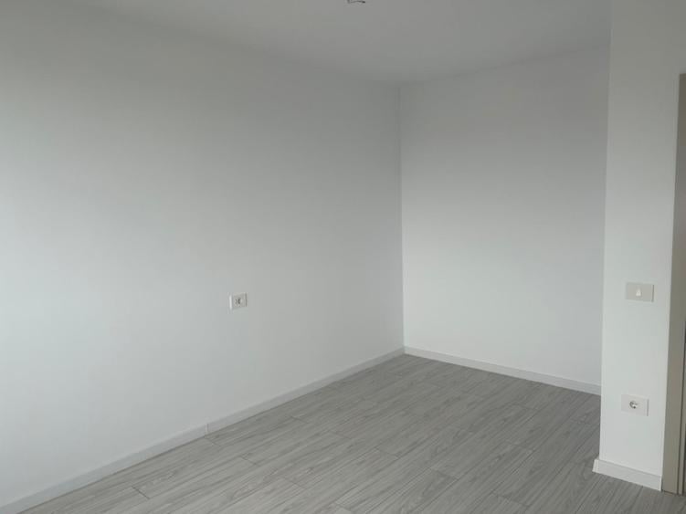 Casă individuală cu 4 camere cu Teren 250 Mp în Valea Lupului