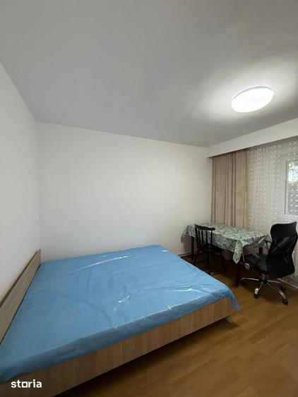 Apartament cu 2 camere decomandat în Între Lacuri