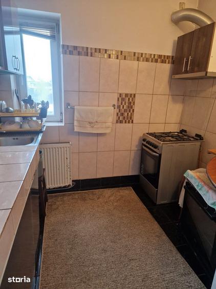 Casă cu 10 camere cu Teren 2500 Mp în Central