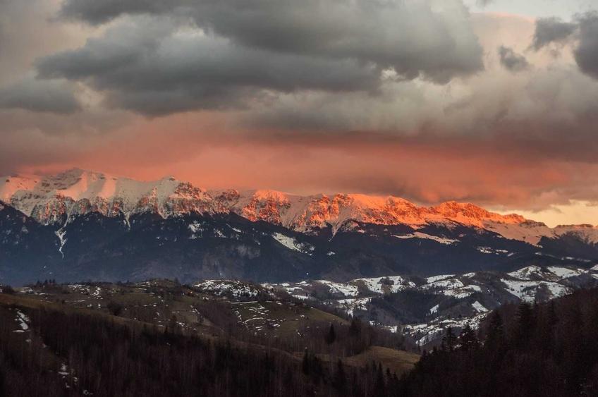 Teren de 2969 mp, în Măgura