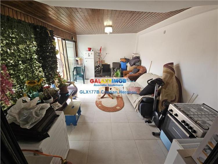 Casă cu 5 camere cu Teren 356 Mp în Sud-Vest