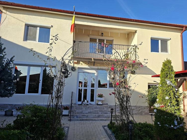 Vand casa in Centrul Civic Cumpana - 20