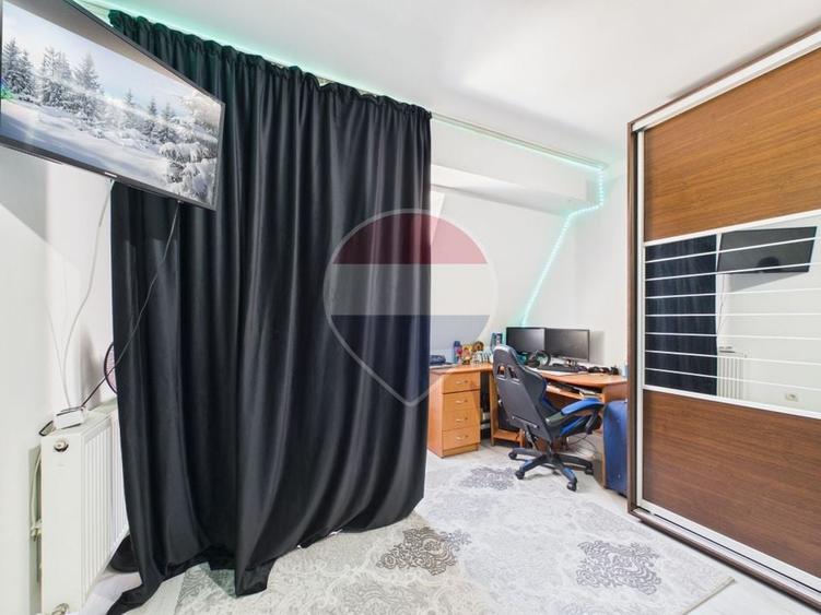 Apartament cu 2 camere semidecomandat, mobilat în Olteniței