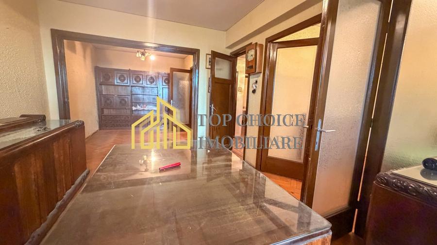 Apartament cu 2 camere semidecomandat în Sala Palatului