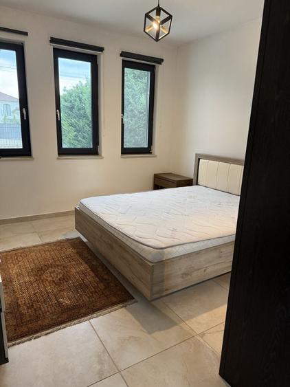 Casă cu 4 camere cu Teren 890 Mp în Bercu Roșu