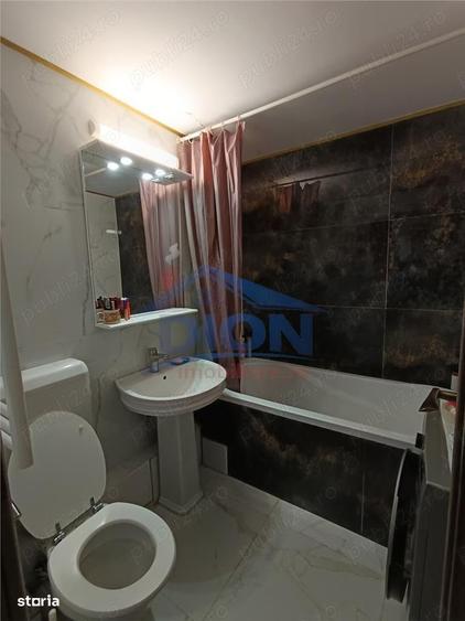 Apartament cu 3 camere semidecomandat în Drumul Taberei
