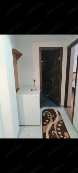 Apartament cu 3 camere decomandat în Poiana