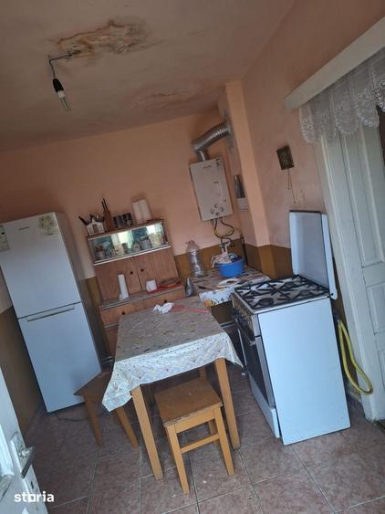 Casă cu 4 camere cu Teren 4623 Mp în Ciugud