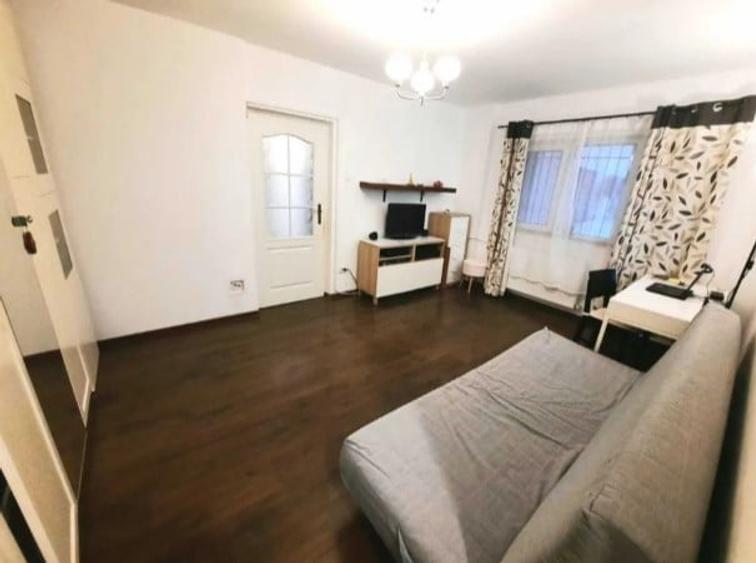 Apartament cu 2 camere semidecomandat, mobilat în Iancului