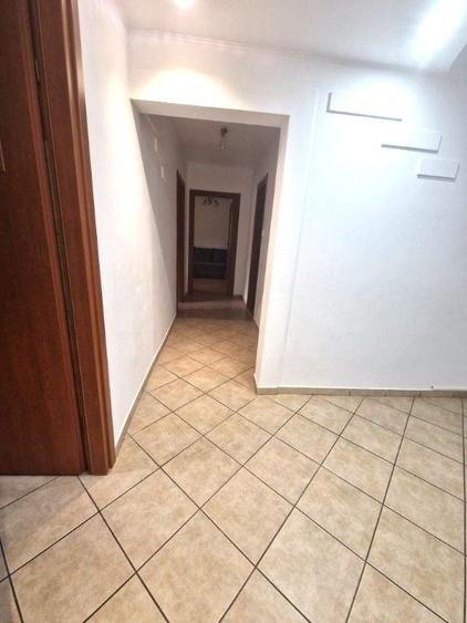 Apartament cu 2 camere decomandat, mobilat în Basarabia
