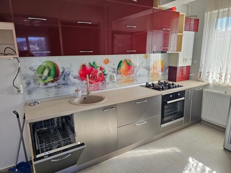 Apartament cu 3 camere decomandat în Militari