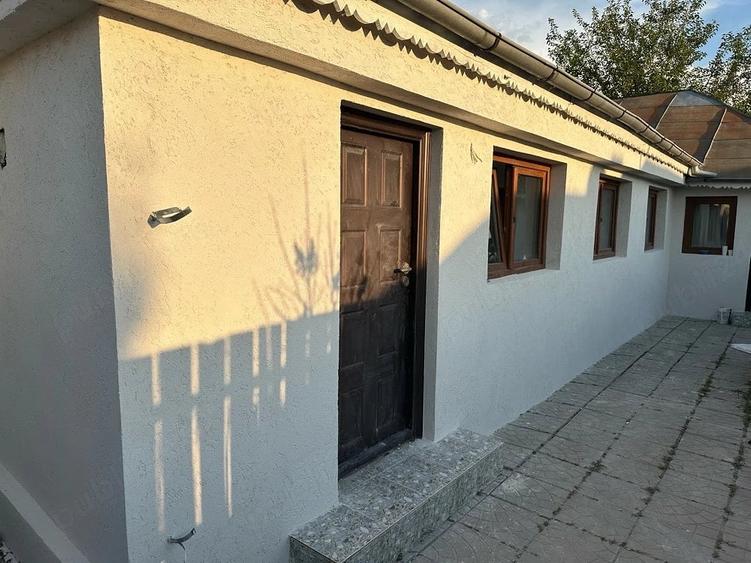 Casă cu 3 camere cu Teren 667 Mp în Central