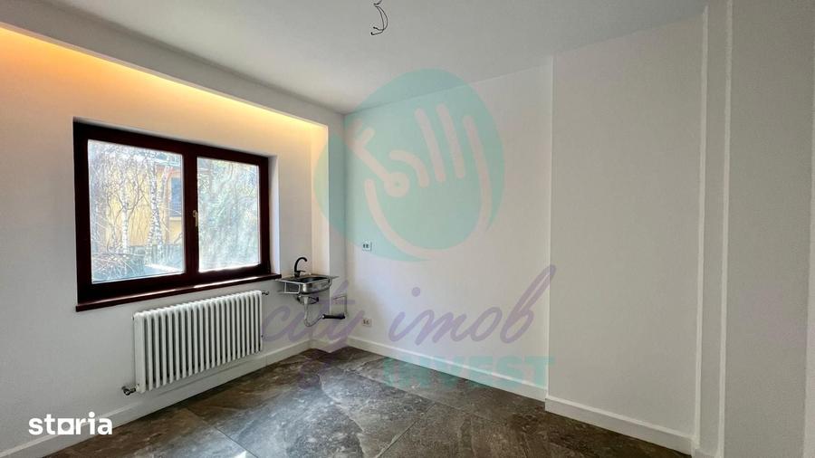 Casă cu 7 camere cu Teren 276 Mp în Cotroceni