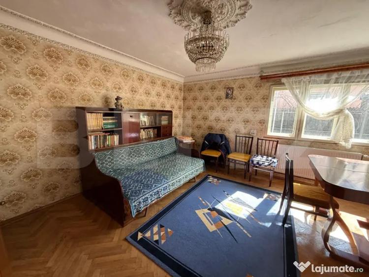 Casă cu 3 camere cu Teren 2800 Mp în Păulești