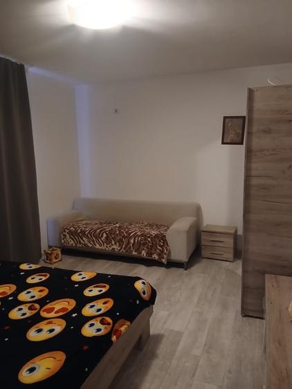 Garsonieră decomandată în Dobroești