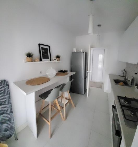 Apartament cu 2 camere decomandat, mobilat în Pipera