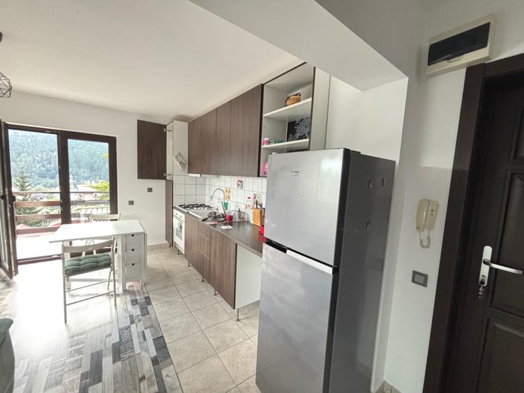 Apartament cu 2 camere decomandat în Zamora