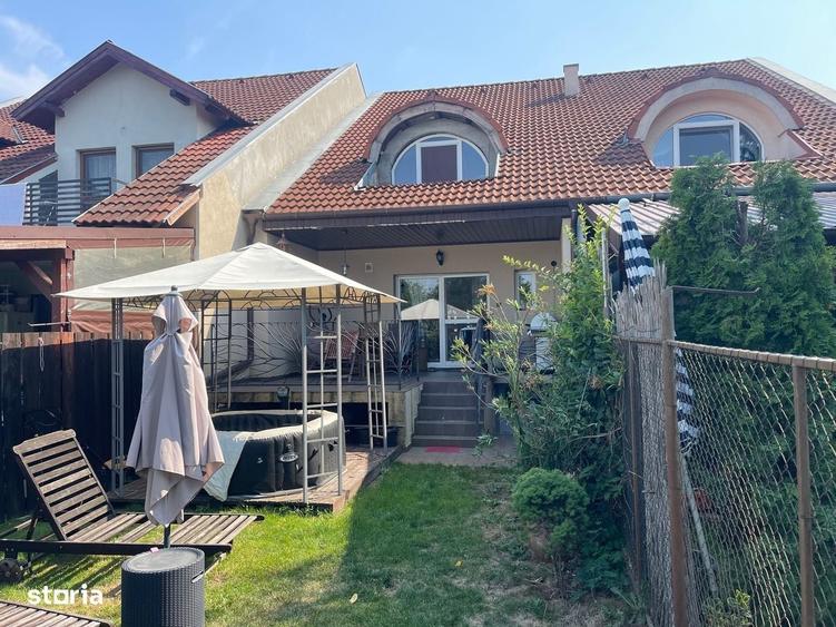 Casă cu 3 camere în Cloșca