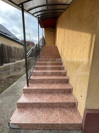 Casă individuală cu 6 camere cu Canalizare în Săndulești