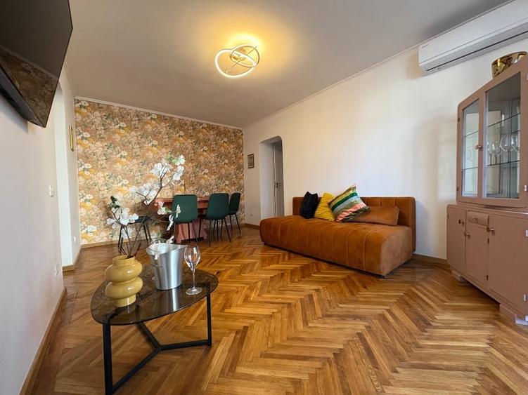 Apartament cu 3 camere decomandat, mobilat în Titan