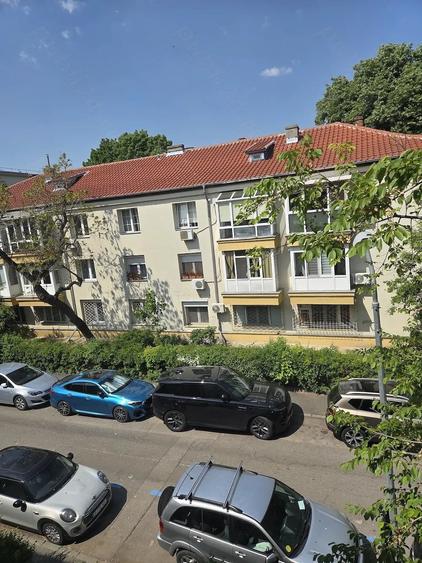 Apartament cu 2 camere semidecomandat în Floreasca