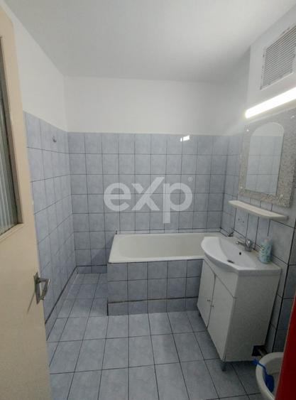 Apartament cu 2 camere decomandat în Trivale