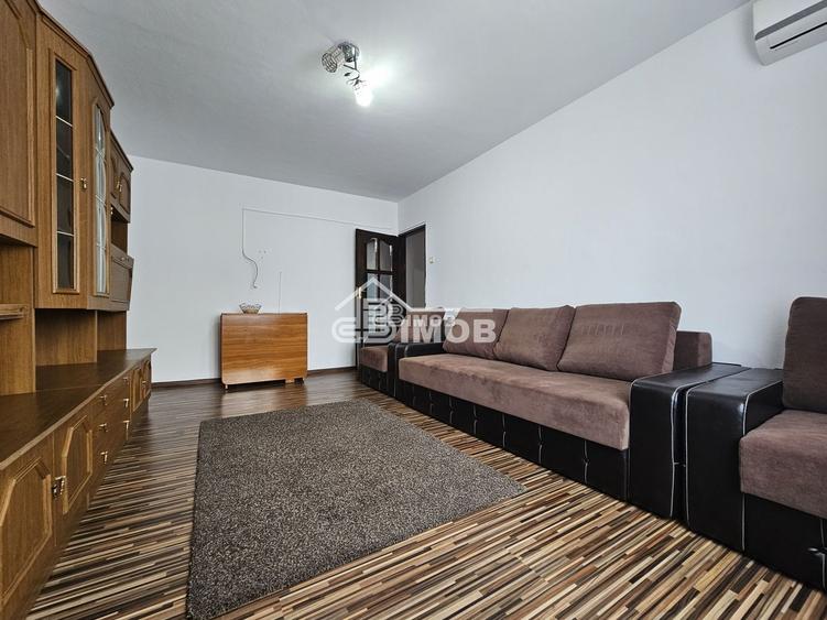 Apartament cu 3 camere, mobilat în Micro 3
