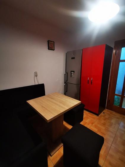 Apartament cu 3 camere decomandat în Tomis Nord