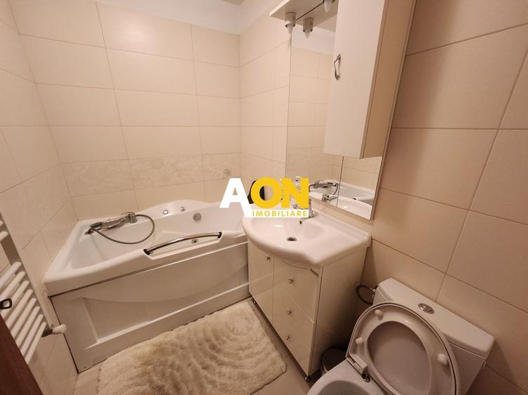 Apartament cu 3 camere decomandat, mobilat în Cetate