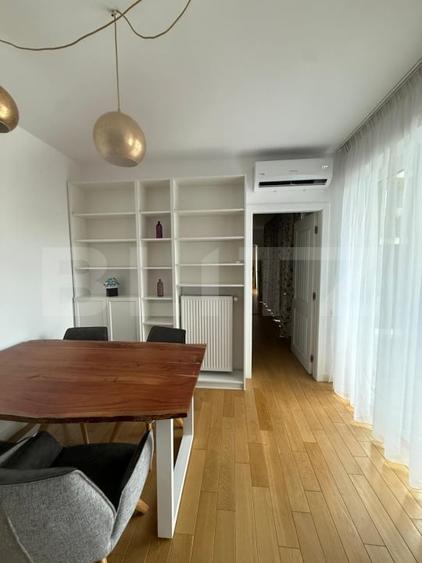 Apartament cu 2 camere semidecomandat, mobilat în Central