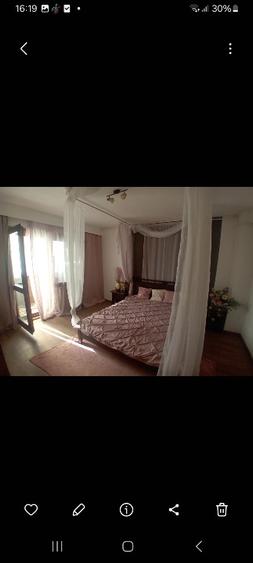 Apartament cu 4 camere decomandat în Doamna Ghica