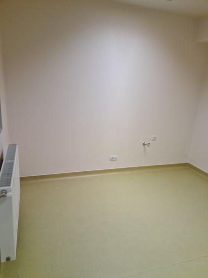Spațiu comercial, de 70 mp, în Popoveni