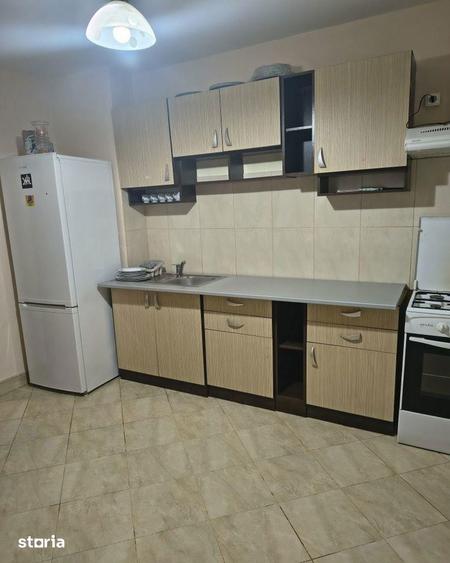 Apartament cu 2 camere semidecomandat, mobilat în Complex Studențesc