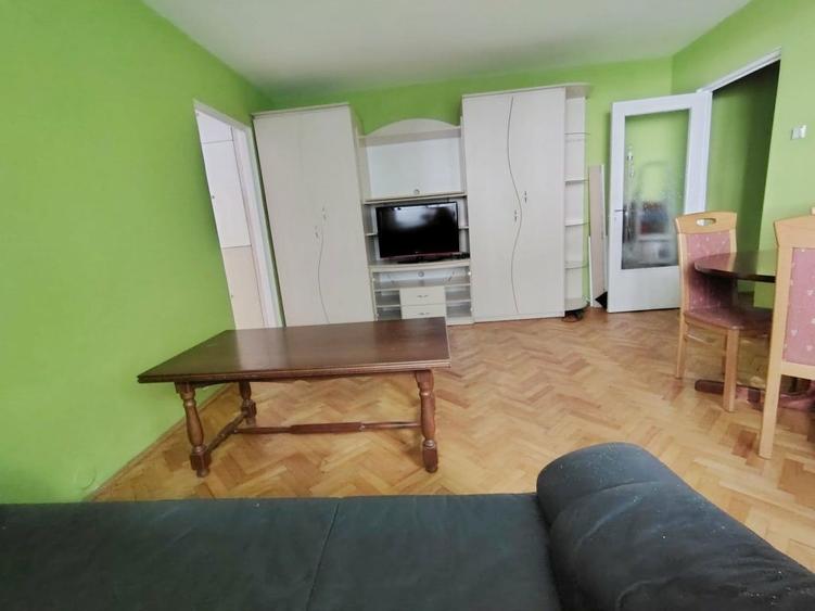 Apartament cu 2 camere semidecomandat în Cantemir