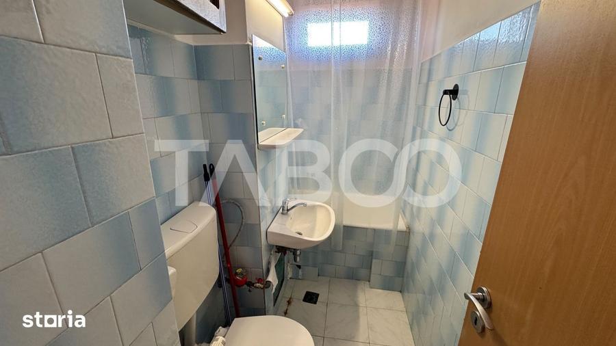 Apartament cu 2 camere semidecomandat, mobilat în Mihai Viteazul