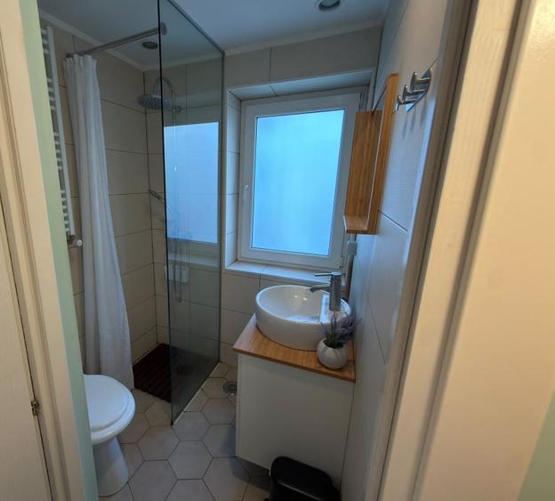Garsoniera | Dorobanti | Complet utilată | Centrala proprie | 7' metrou - 5