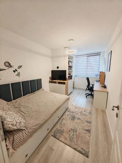 Apartament cu 3 camere decomandat în Cug