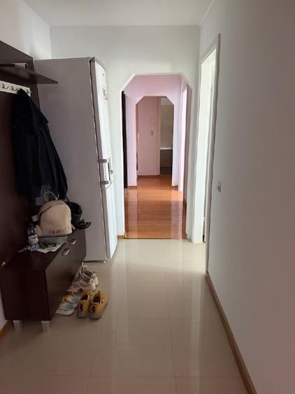 Apartament cu 3 camere decomandat, mobilat în Sebastian